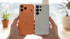 אייפון 17 פרו מול הגלקסי S25, צילום: אילוסטרציה, AI